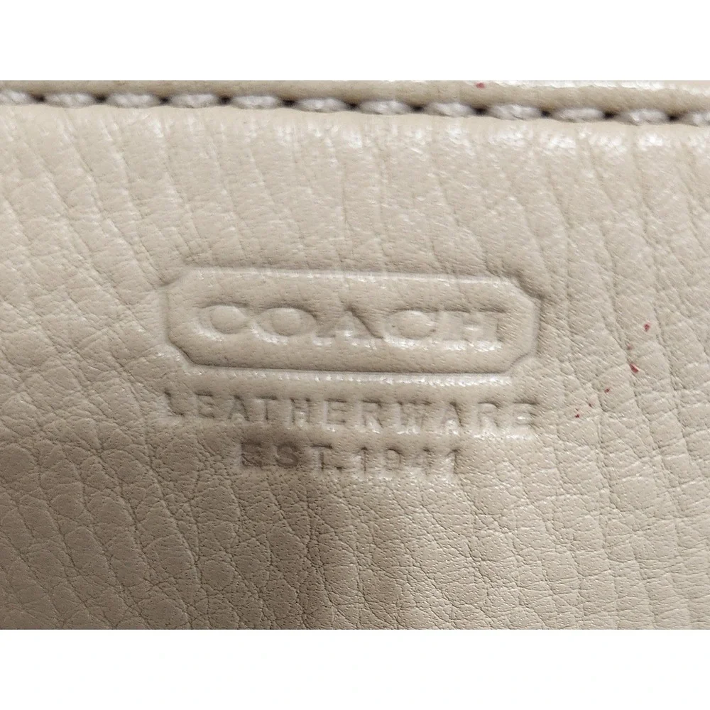 Coach Pebbled Leather Wristlet Cream Beige Silver Hardware Zip Pouch Small Bag